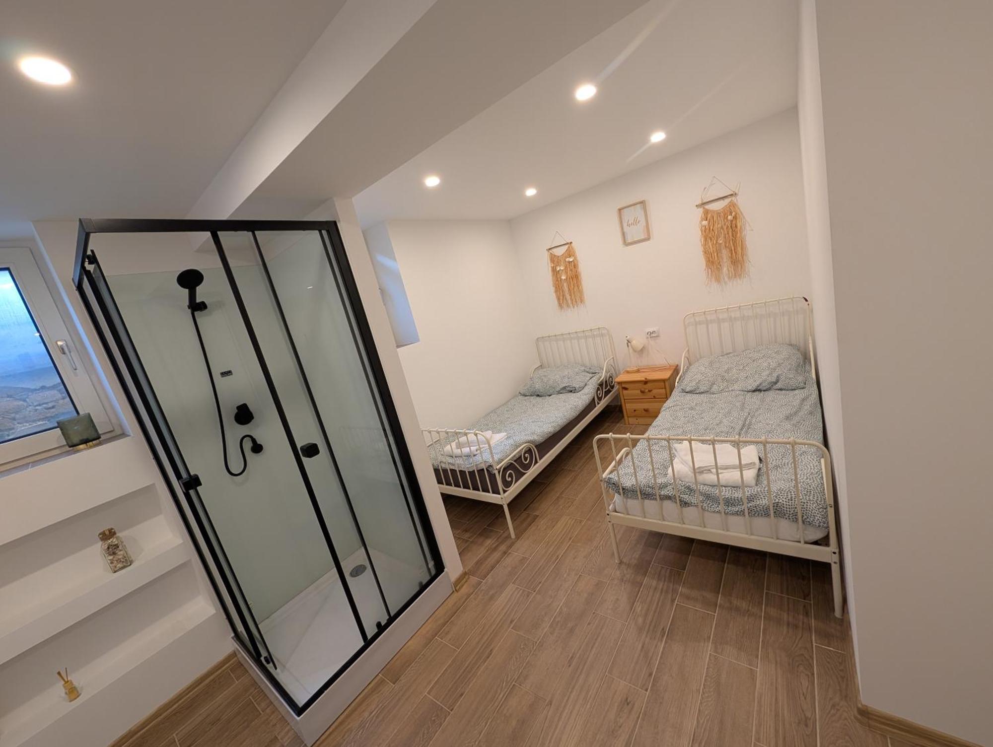 Pension Neue Linde Alsfeld Exterior photo