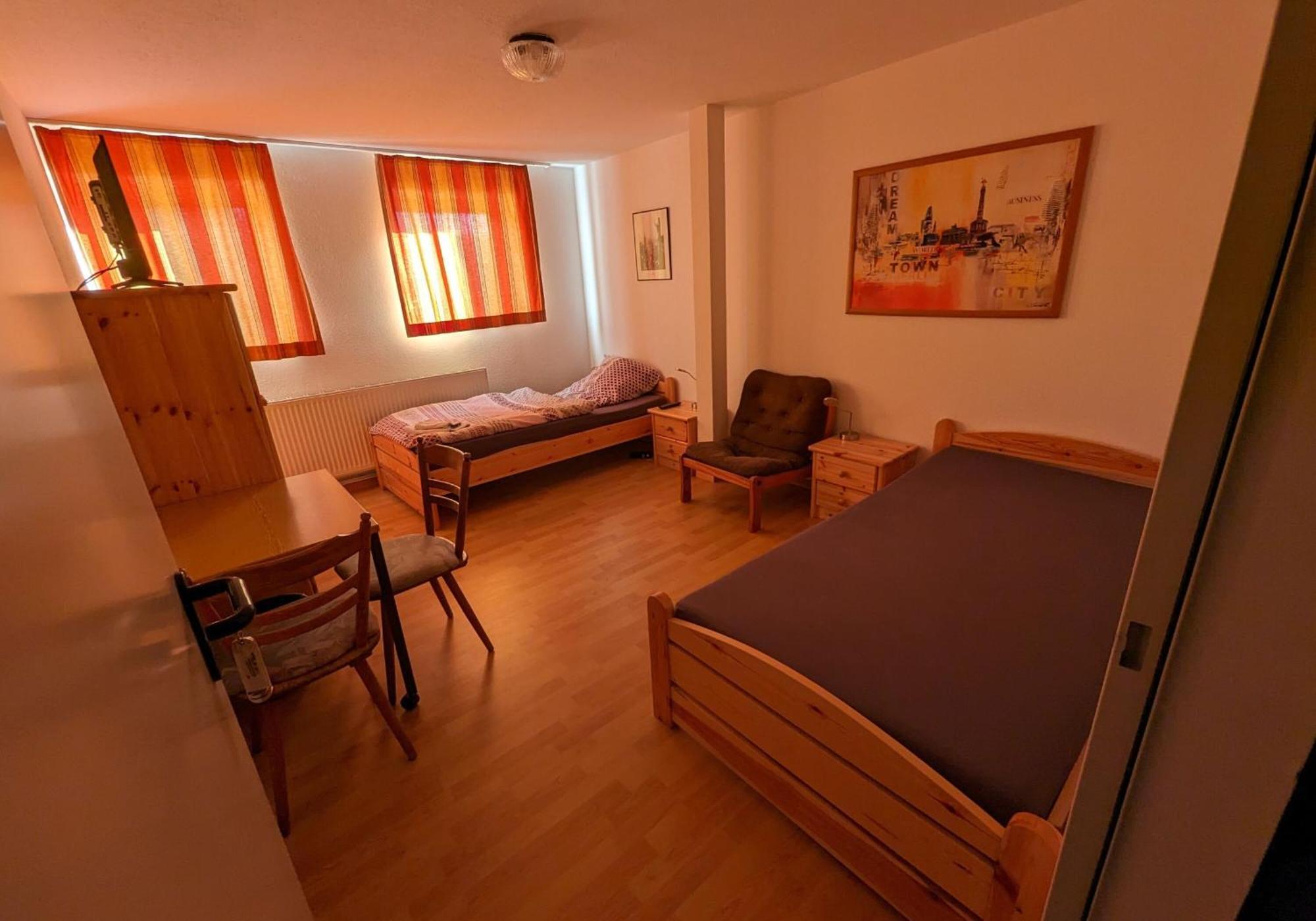 Pension Neue Linde Alsfeld Exterior photo